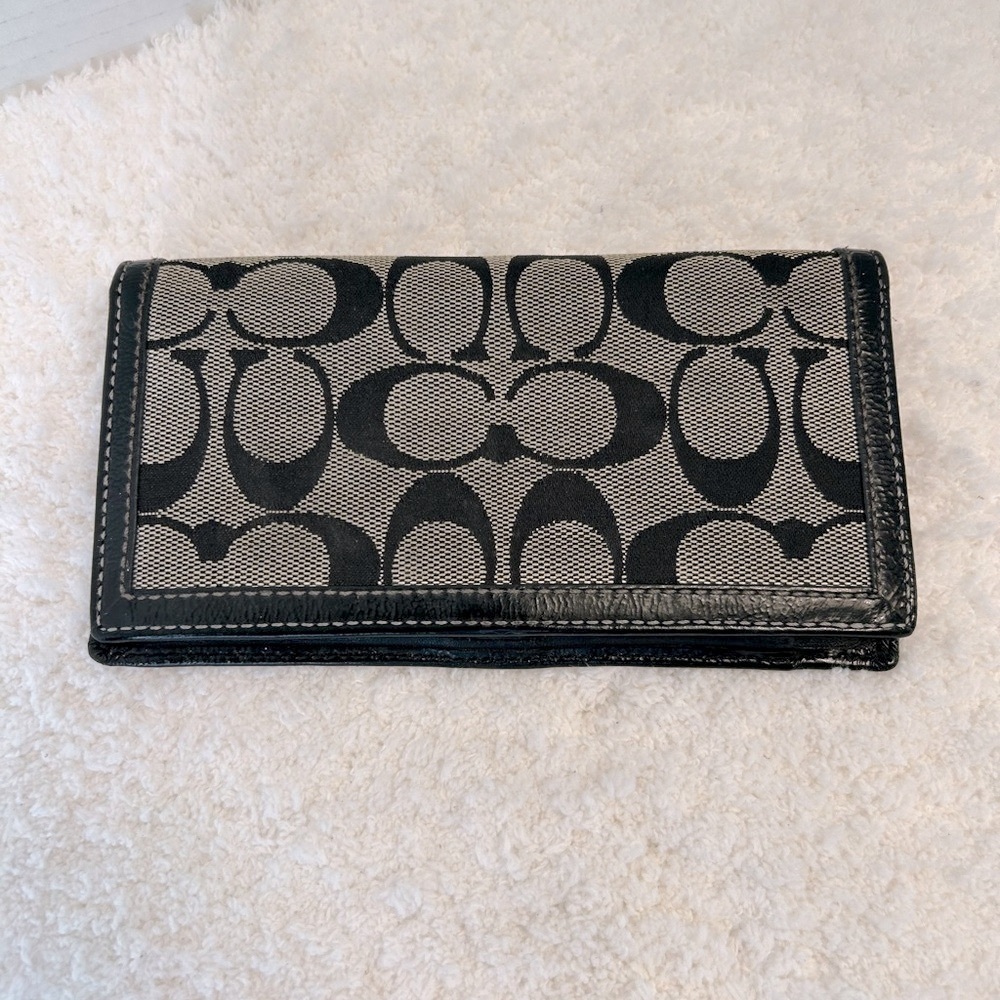 Black and Gray Women's Wallet